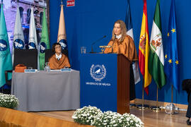 Intervención de Nuria Nebot en la investidura de Kazuyo Sejima como Doctora "Honoris Causa" por la Escuela de Arquitectura de la Universidad de Málaga. Paraninfo. Octubre de 2019