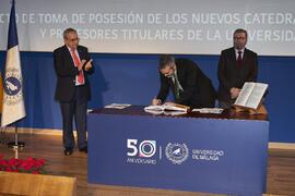 Toma de posesión de Javier Cámara Moreno como profesor titular del Área de Lenguajes y Sistemas Informáticos de la Universidad de Málaga. Paraninfo. Diciembre de 2022