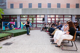 Inmaculada Postigo presenta "Dialogando" con Clara Jiménez. Facultad de Ciencias de la Comunicación. Mayo de 2019