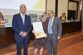 Reconocimiento a personal jubilado. Celebración del 50 Aniversario de la Facultad de Medicina de la Universidad de Málaga. Facultad de Medicina. Octubre de 2022