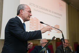 Francisco de la Torre en la clausura del 50 Aniversario de la Facultad de Económicas. Facultad de Ciencias Económicas y Empresariales. Marzo de 2016