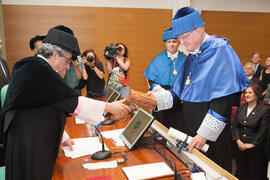 Investidura como Doctor "Honoris Causa" de Hans-Dieter Wienberg por la Facultad de Ciencias de la Universidad de Málaga. Rectorado. Mayo de 2016