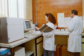 Instalaciones: Laboratorio. Mayo de 1995