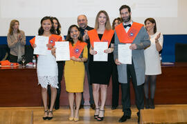 Foto de grupo. Graduación de Másters de la Facultad de Ciencias Económicas y Empresariales de la Universidad de Málaga. Paraninfo. Abril de 2018