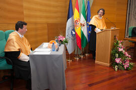 Investidura como Doctor "Honoris Causa" de Manuel Molina Lozano por la Facultad de Turismo de la Universidad de Málaga. Rectorado. Abril 2016