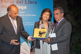 "La Noche del Libro", pregón inaugural de la 39ª Feria del Libro de Málaga. Jardín Botánico-Histórico "La Concepción". Abril de 2009