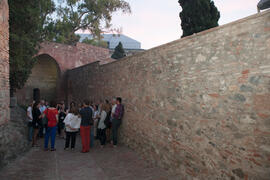 Visita nocturna tematizada a la Alcazaba. Olimpiada Española de Economía, Fase Nacional. Alcazaba de Málaga. Junio de 2015