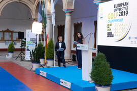 Cristina Cano presenta el acto de inauguración del Campeonato Europeo de Golf Universitario. Antequera. Junio de 2019