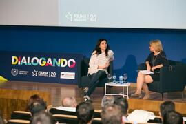 Isabel Ladrón de Guevara y Marta Flich. Conferencia "Dialogando". Paraninfo. Noviembre de 2017