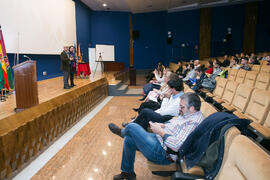 José Juan Benítez y Ana Corredera presentan el seminario "Emprende 21. Territorio y Emprendimiento". Paraninfo. Noviembre de 2018