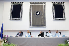 Mesa presidencial en la investidura como Doctor "Honoris Causa" de Antonio Soler por la Facultad de Filosofía y Letras de la Universidad de Málaga. Paraninfo. Junio de 2016
