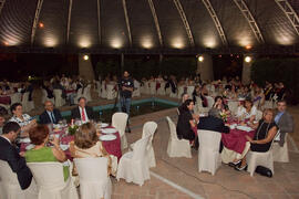 Cena de gala con motivo al homenaje para los jubilados y personal que cumple 25 años de servicio en la Universidad de Málaga. Jardín Botánico. Junio de 2009