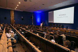 Rosalía Reche presenta la memoria del curso 2017-2018. Inauguración del curso 2018-2019 de la Escuela Técnica Superior de Arquitectura de la Universidad de Málaga. Paraninfo. Octubre de 2018