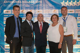 Foto de grupo previa a la cena de gala con motivo del Campeonato del Mundo Universitario de Balonmano. Antequera. Junio de 2016