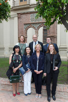 Foto de grupo tras la misa de Lunes Santo. Iglesia de San Agustín. Abril de 2014