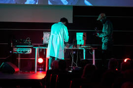 Actuación de Cabezazoo. Gala de inauguración de la 31ª edición de Fancine de la Universidad de Málaga. Cine Albéniz. Noviembre de 2021