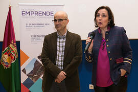 José Juan Benítez y Ana Corredera presentan el seminario "Emprende 21. Territorio y Emprendimiento". Paraninfo. Noviembre de 2018