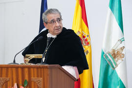 José Ángel Narváez en la toma de Posesión del nuevo Consejo de Dirección de la Universidad de Málaga. Paraninfo.  Enero de 2016