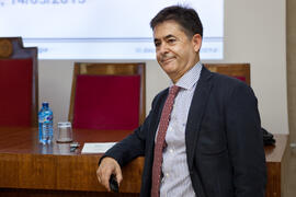 Álvaro Simón de Blas en su conferencia 'Emprende y crea tu futuro. Consejos y guía para la creación de una empresa'. Facultad de Ciencias Económicas y Empresariales. Mayo 2015