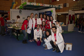 Estand de la Facultad de Ciencias. Jornadas de Puertas Abiertas de la Universidad de Málaga. Complejo Polideportivo Universitario. Abril de 2015