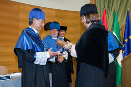 Investidura como Doctor "Honoris Causa" de Miguel Delibes de Castro por la Facultad de Ciencias de la Universidad de Málaga. Rectorado. Junio de 2014