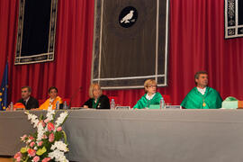 Investidura como Doctor "Honoris Causa" de D. Humberto Maturana Romesín y D. José Gimeno Sacristán por la Universidad de Málaga. Facultad de Derecho. Noviembre de 2010