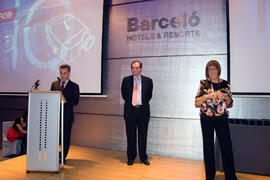 Cena de gala con motivo al homenaje para los jubilados y personal que cumple 25 años de servicio en la Universidad de Málaga. Hotel Barceló. Febrero de 2009