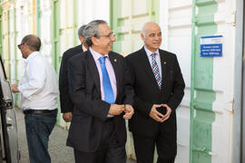 José Ángel Narváez y Hamid Al-Naimiy en la inauguración de la Oficina de la Universidad de Sharjah, Emiratos Árabes. Jardín Botánico. Noviembre de 2015