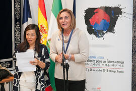 Leonor García Agua en la X Tribuna España - Corea. Edificio del Rectorado. Octubre de 2015