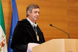 Juan Teodomiro López. Investidura de Aníbal Ollero como Doctor "Honoris Causa" por la Universidad de Málaga. Edificio del Rectorado. Mayo de 2025