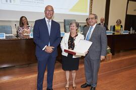 Reconocimiento a personal jubilado. Celebración del 50 Aniversario de la Facultad de Medicina de la Universidad de Málaga. Facultad de Medicina. Octubre de 2022