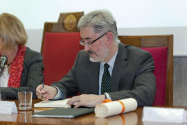 Nombramiento de D. Antonio Ávila como Alumno de Honor de la Facultad de Ciencias Económicas y Empresariales de la Universidad de Málaga. Facultad de Ciencias Económicas y Empresariales. Noviembre de 2011