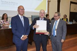 Reconocimiento a personal jubilado. Celebración del 50 Aniversario de la Facultad de Medicina de la Universidad de Málaga. Facultad de Medicina. Octubre de 2022