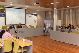 Presentación del libro "Málaga en el punto de mira. Relato fotográfico del siglo XX". Rectorado. Diciembre de 2014.