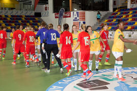 Saludo inicial. Partido Brasil contra Rusia. 14º Campeonato del Mundo Universitario de Fútbol Sala 2014 (FUTSAL). Antequera. Julio de 2014