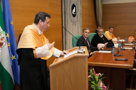 Investidura como Doctor "Honoris Causa" de Manuel Molina Lozano por la Facultad de Turismo de la Universidad de Málaga. Rectorado. Abril 2016