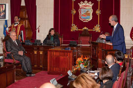 Intervención de Francisco de la Torre en la entrega de la Medalla de la Ciudad y el título de Hijo Predilecto a Eugenio Chicano. Ayuntamiento de Málaga. Octubre de 2014