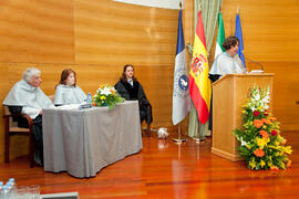 Ana Jorge Alonso en la investidura como Doctores "Honoris Causa" de Michelle Mattelart y Armand Mattelart por la Facultad de Ciencias de la Comunicación de la Universidad de Málaga. Rectorado. Abril de 2014