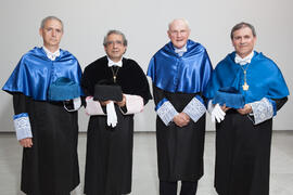 Retrato de Eduardo Rodríguez Bejarano, José Ángel Narváez Bueno, Francisco José Palma Molina y Hans-Dieter Wienberg previo a su investidura como Doctor "Honoris Causa" por la Facultad de Ciencias de la Universidad de Málaga. Rectorado. Mayo de 2016