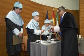 Investidura como "Doctores Honoris Causa" de Antonio García Berrio y Pilar Palomo Vázquez por la Facultad de Filosofía y Letras de la Universidad de Málaga. Edificio del Rectorado. Junio de 2024