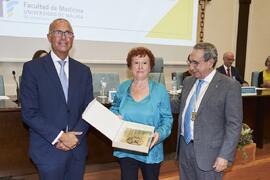 Reconocimiento a personal jubilado. Celebración del 50 Aniversario de la Facultad de Medicina de la Universidad de Málaga. Facultad de Medicina. Octubre de 2022