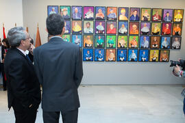Pedro Duque y José Ángel Narváez frente al mural de los Doctores Honoris Causa por la Universidad de Málaga. Edificio del Rectorado. Junio de 2018