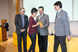 Entrega de becas. V Foro Arquia/Próxima 2016: Futuro Imperfecto. Paraninfo. Octubre de 2016
