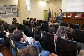 Jesús Molina Gómez en la inauguración del VII Reto Gestalentum 20x10. Facultad de Ciencias Económicas y Empresariales. Marzo 2016