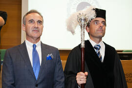 Miguel Porras Fernández y José Carlos Haro Ramos en la investidura como Doctor "Honoris Causa" de Hans-Dieter Wienberg por la Facultad de Ciencias de la Universidad de Málaga. Rectorado. Mayo de 2016