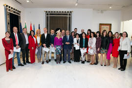 Foto de grupo tras la toma de posesión de nuevo funcionariado de la Escala Administrativa. Edificio del Rectorado. Marzo de 2019