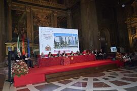 Mesa presidencial. Apertura del Curso Académico 2022/2023 de la Universidad de Sevilla y entrega de su medalla de oro a la Universidad de Málaga. Iglesia de la Anunciación, Sevilla. Septiembre de 2022