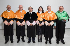 Retrato de grupo previo a la investidura como Doctor "Honoris Causa" de José Emilio Navas por la Facultad de Ciencias Económicas y Empresariales de la Universidad de Málaga. Edificio del Rectorado. Abril de 2017