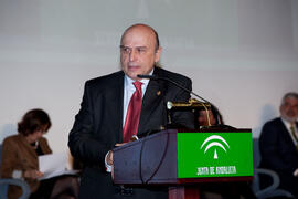 Entrega de distinciones por el Día de Andalucía. Escuela Técnica Superior de Ingeniería Informática. Febrero de 2011