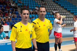 Árbitros del partido Polonia - España. Categoría femenina. Campeonato del Mundo Universitario de Balonmano. Antequera. Julio de 2016